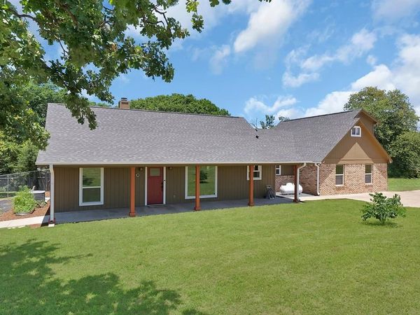 3328 English Creek Court, Azle, TX 76020
