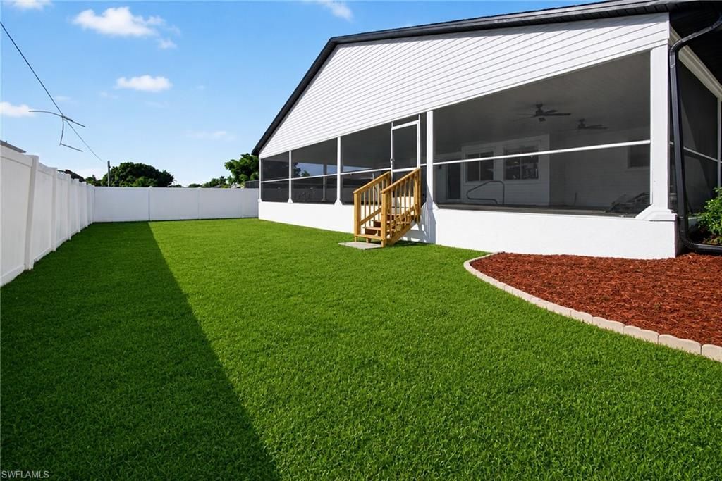 18521 Phlox Dr, Fort Myers, FL 33967 Photo