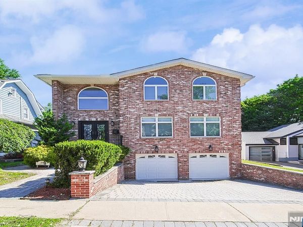 897 Virgil Avenue, RIDGEFIELD, NJ 07657