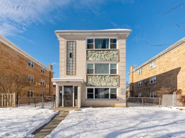 856 E Capri Drive , Unit 1, Palatine, IL 60074