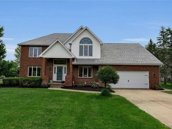 19 Braunview Way, Orchard Park, NY 14127