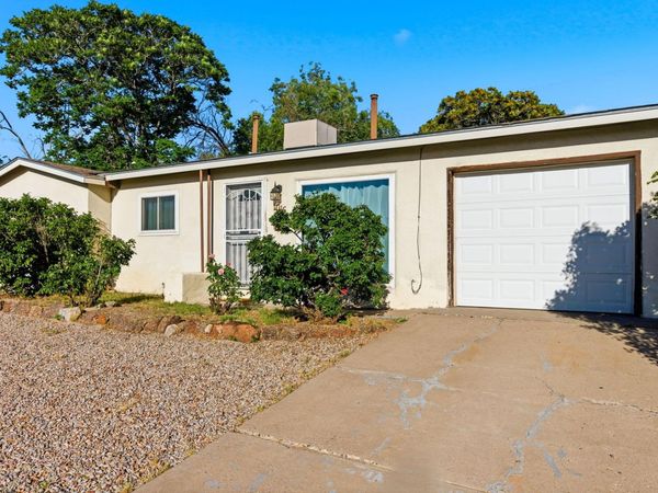 1016 Maxine Street NE, Albuquerque, NM 87112