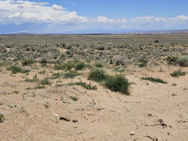 2815 Camelot Street NE, Rio Rancho, NM 87144