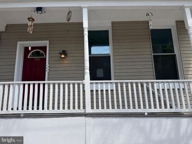 108 N GEORGE STREET, POTTSVILLE, PA 17901