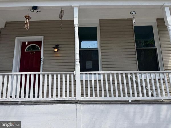 108 N GEORGE STREET, POTTSVILLE, PA 17901