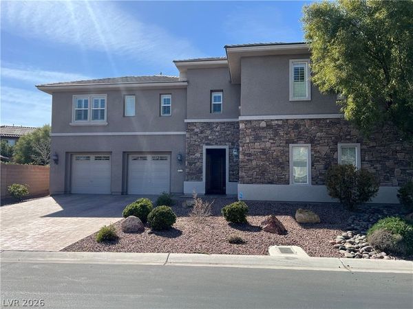 8225 Broad Peak Drive , Las Vegas, NV 89131