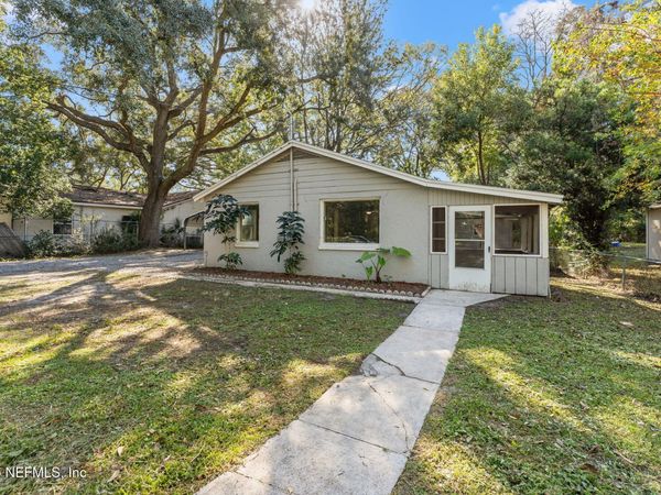 4044 HUNTER Circle, Jacksonville, FL 32207
