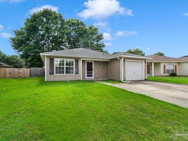11040 Chippewa Way, Pensacola, FL 32534