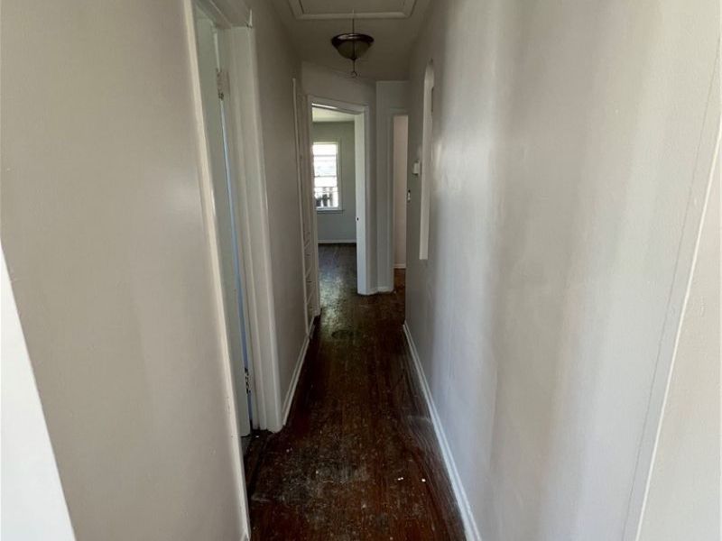11705 Farringdon, Cleveland, OH 44105 Photo 9