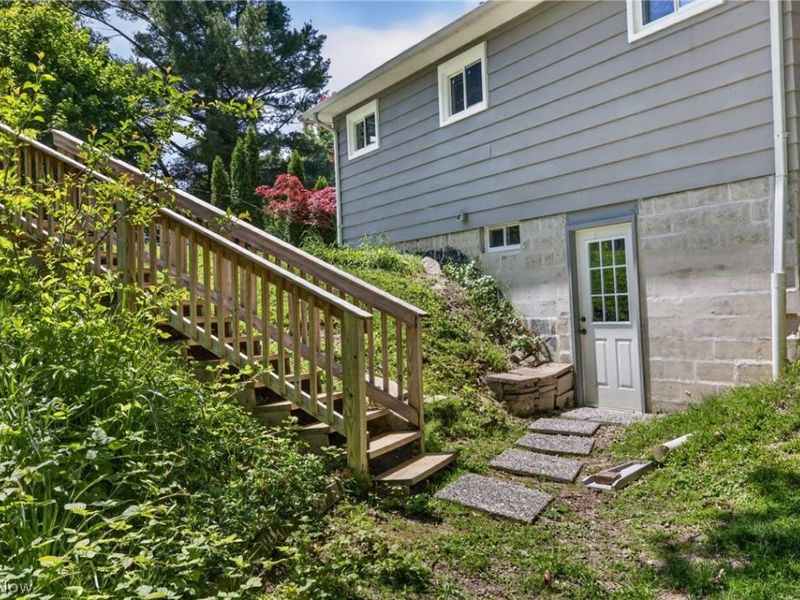 5535 Chestnut Street, Mentor on the Lake, OH 44060 Photo 10