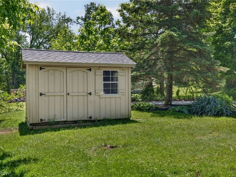 5535 Chestnut Street, Mentor on the Lake, OH 44060 Photo 11