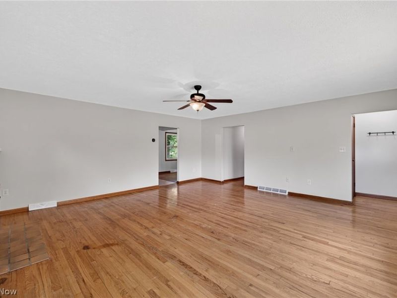 5535 Chestnut Street, Mentor on the Lake, OH 44060 Photo 15