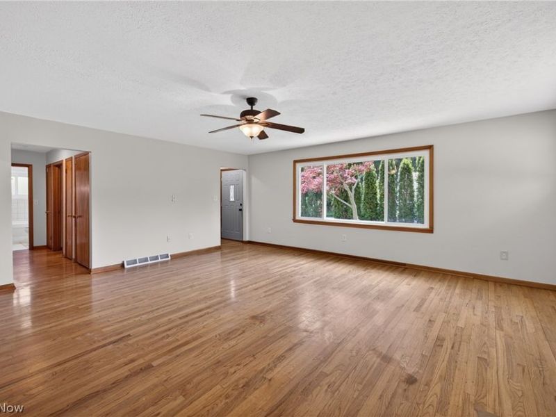 5535 Chestnut Street, Mentor on the Lake, OH 44060 Photo 16