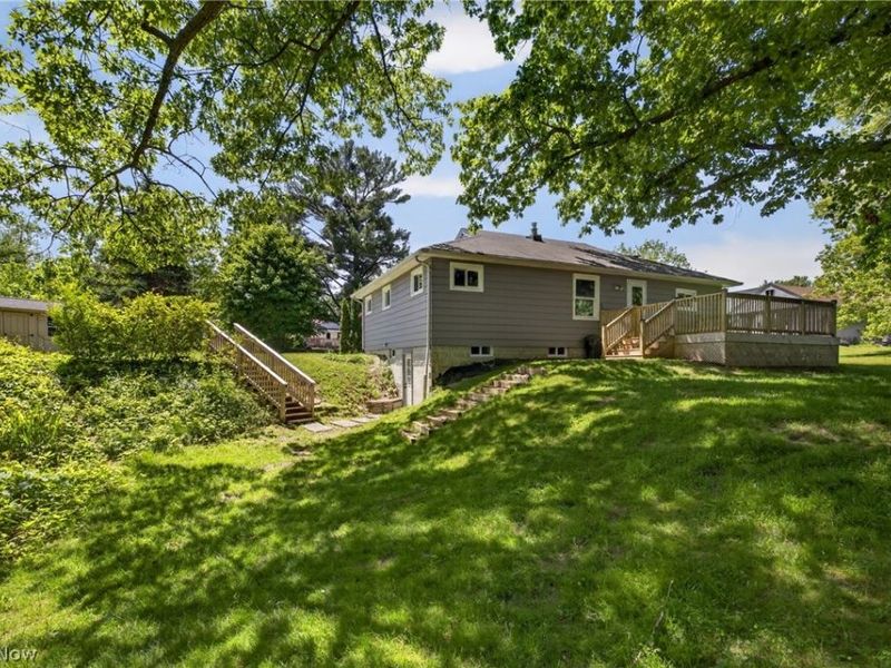5535 Chestnut Street, Mentor on the Lake, OH 44060 Photo 6