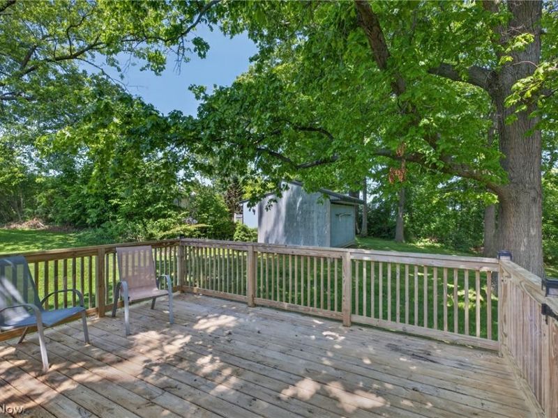 5535 Chestnut Street, Mentor on the Lake, OH 44060 Photo 8