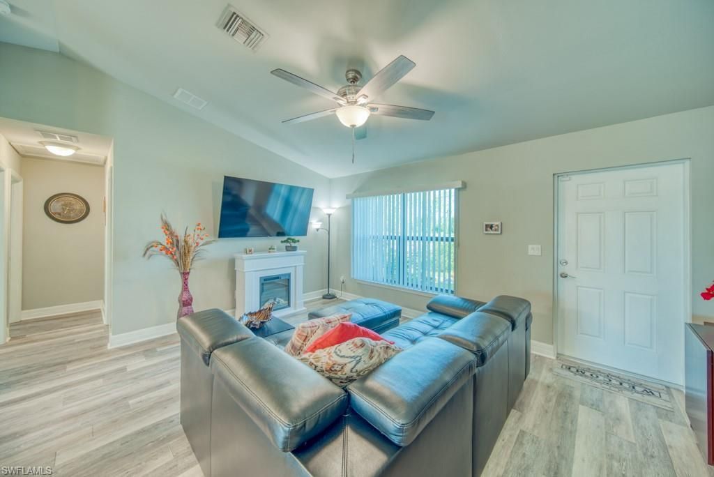 520 Wilmington Pkwy , Cape Coral, FL 33993 Photo
