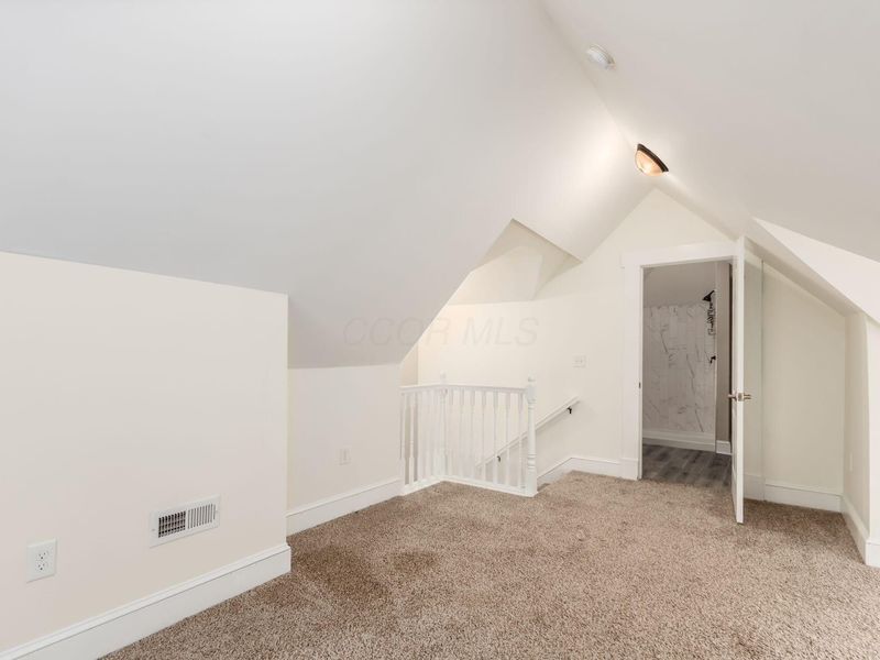 730 S Champion Avenue , Columbus, OH 43205 Photo 17