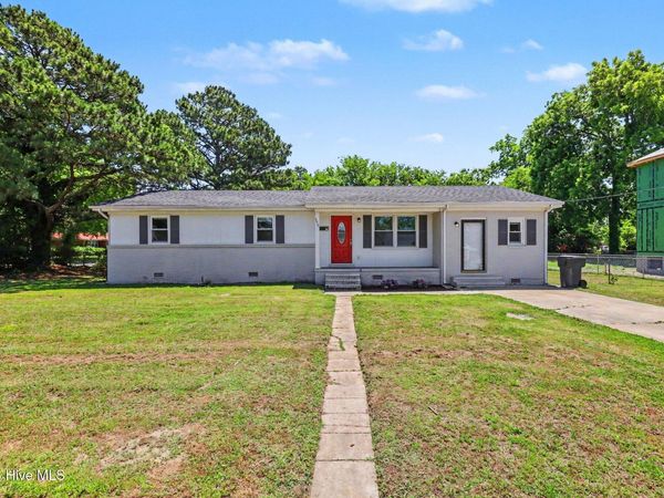 300 S Miller Avenue, Goldsboro, NC 27530