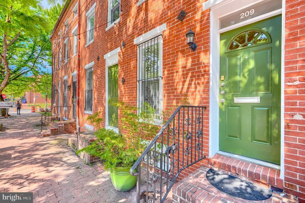 209 Scott Street, Baltimore, MD 21230 Main Photo