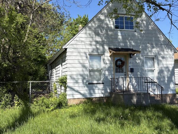 2121 Sheridan Avenue, Saginaw, MI 48601