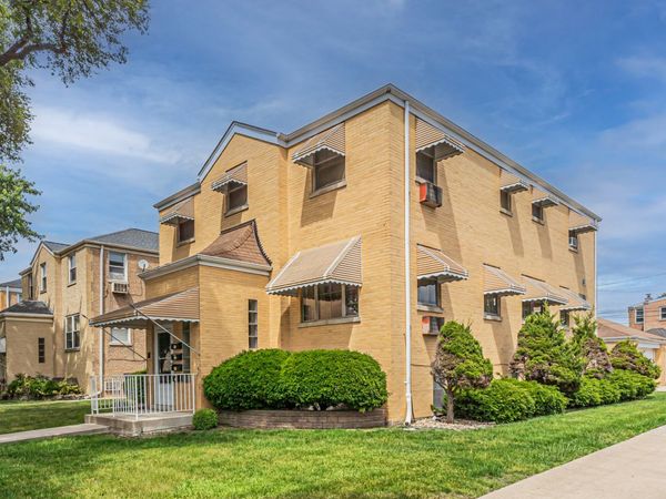 2001 N 73rd Court , Elmwood Park, IL 60707