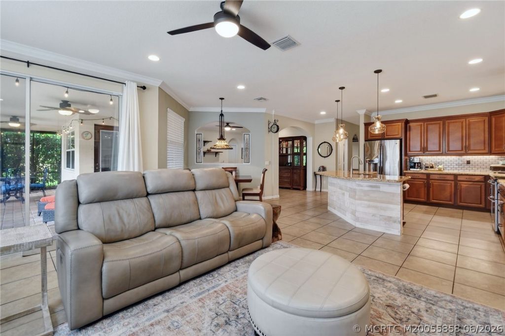 476 NW Windflower Terrace, Jensen Beach, FL 34957 Photo