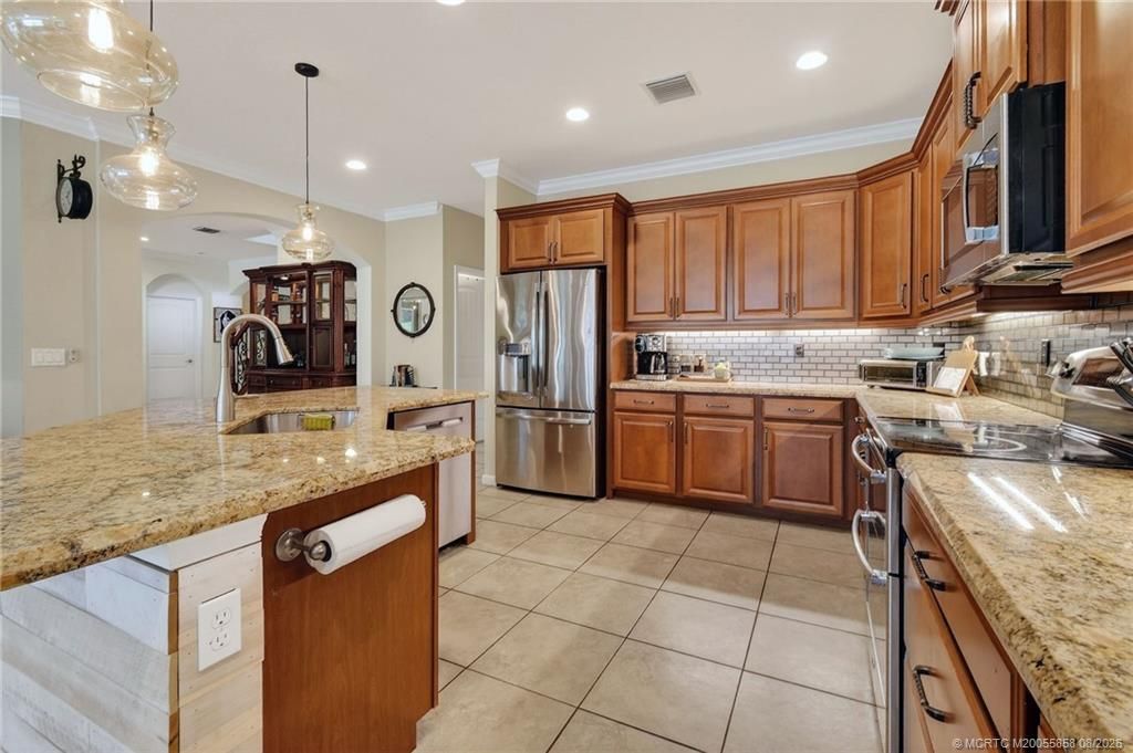 476 NW Windflower Terrace, Jensen Beach, FL 34957 Photo