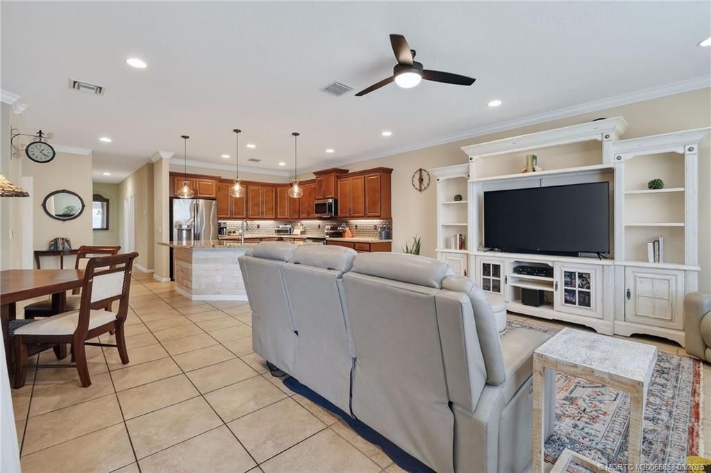 476 NW Windflower Terrace, Jensen Beach, FL 34957 Photo