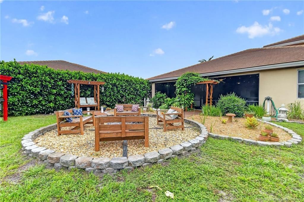 476 NW Windflower Terrace, Jensen Beach, FL 34957 Photo