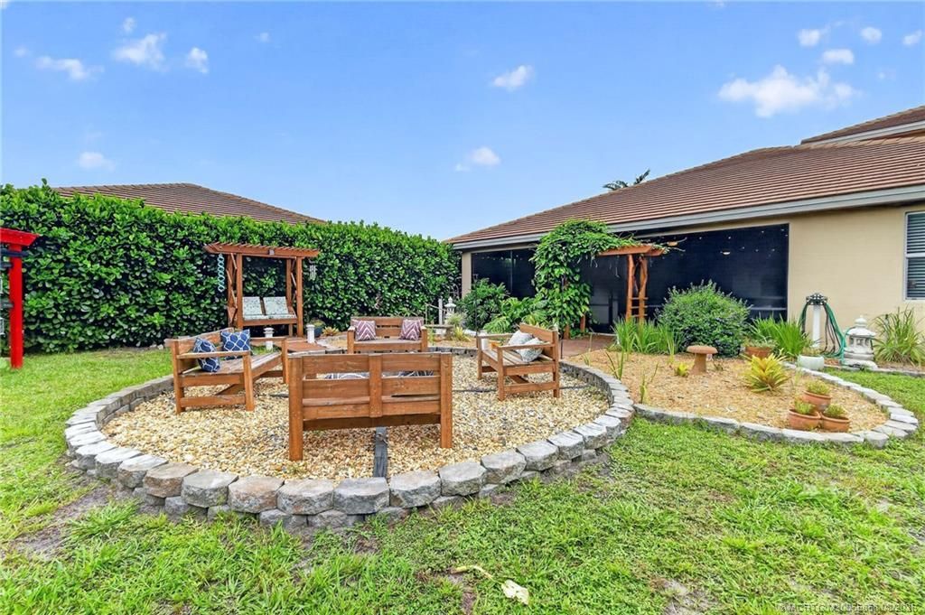 476 NW Windflower Terrace, Jensen Beach, FL 34957 Photo