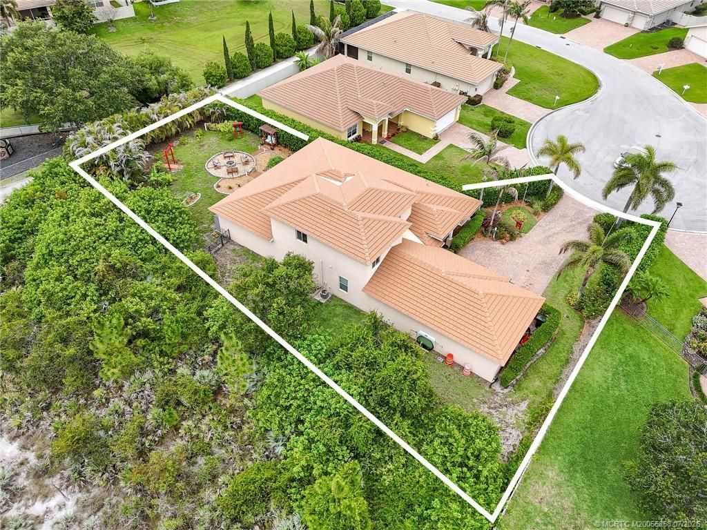 476 NW Windflower Terrace, Jensen Beach, FL 34957 Photo