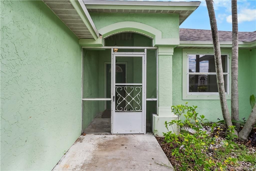645 SW Nichols Terrace, Port Saint Lucie, FL 34953 Photo