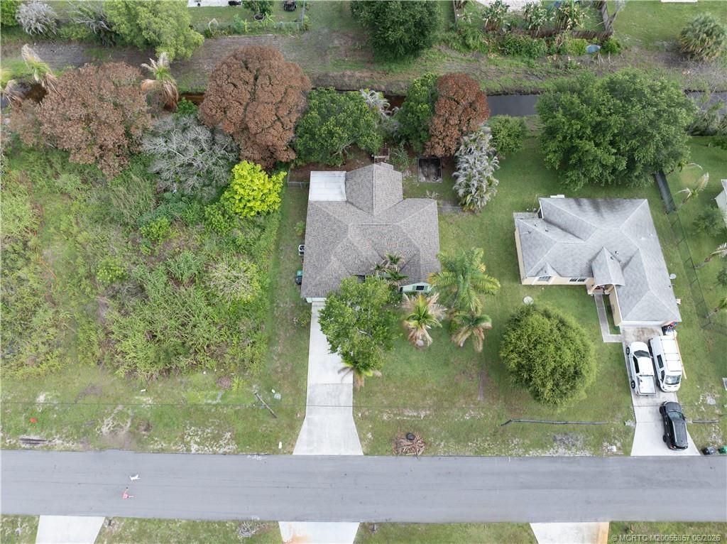 645 SW Nichols Terrace, Port Saint Lucie, FL 34953 Photo