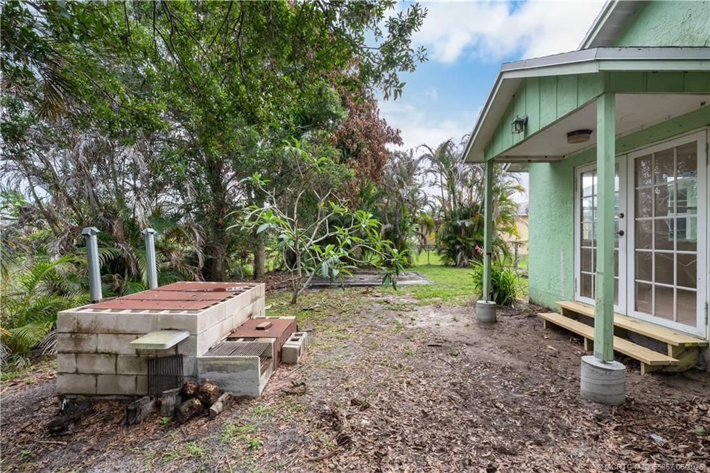 645 SW Nichols Terrace, Port Saint Lucie, FL 34953 Photo