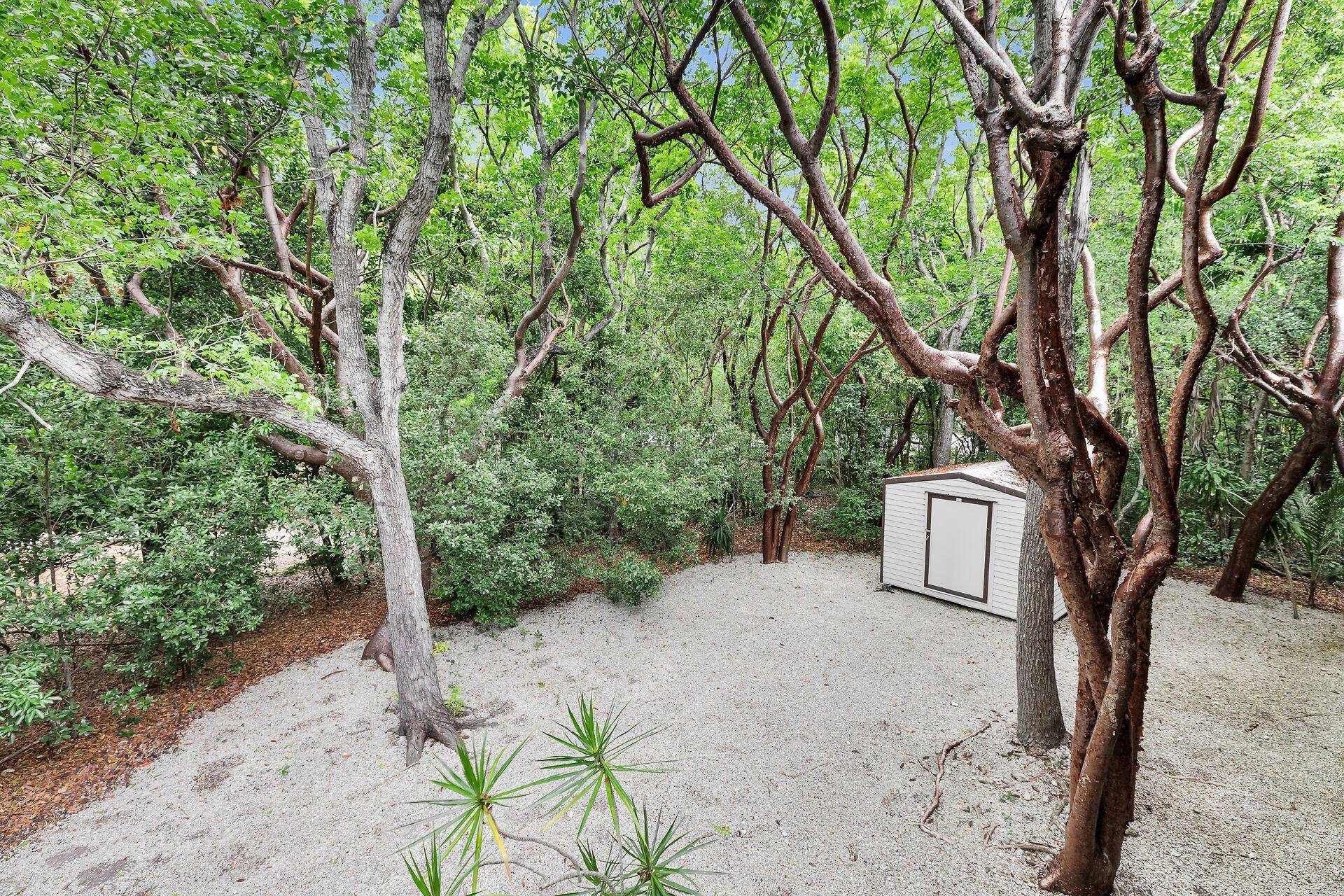 51 N Bay Harbor Drive, Key Largo, FL 33037 Photo