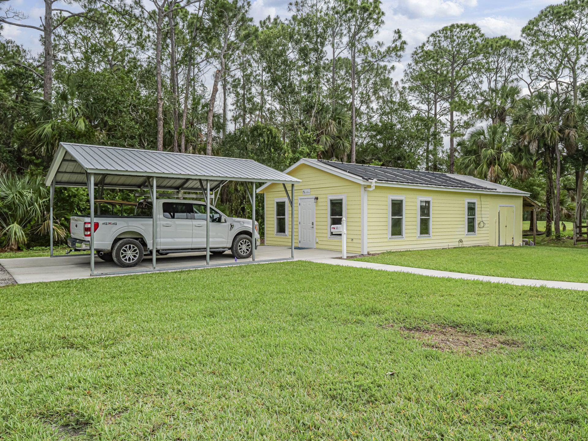 4220 70th Avenue, Vero Beach, FL 32967 Photo