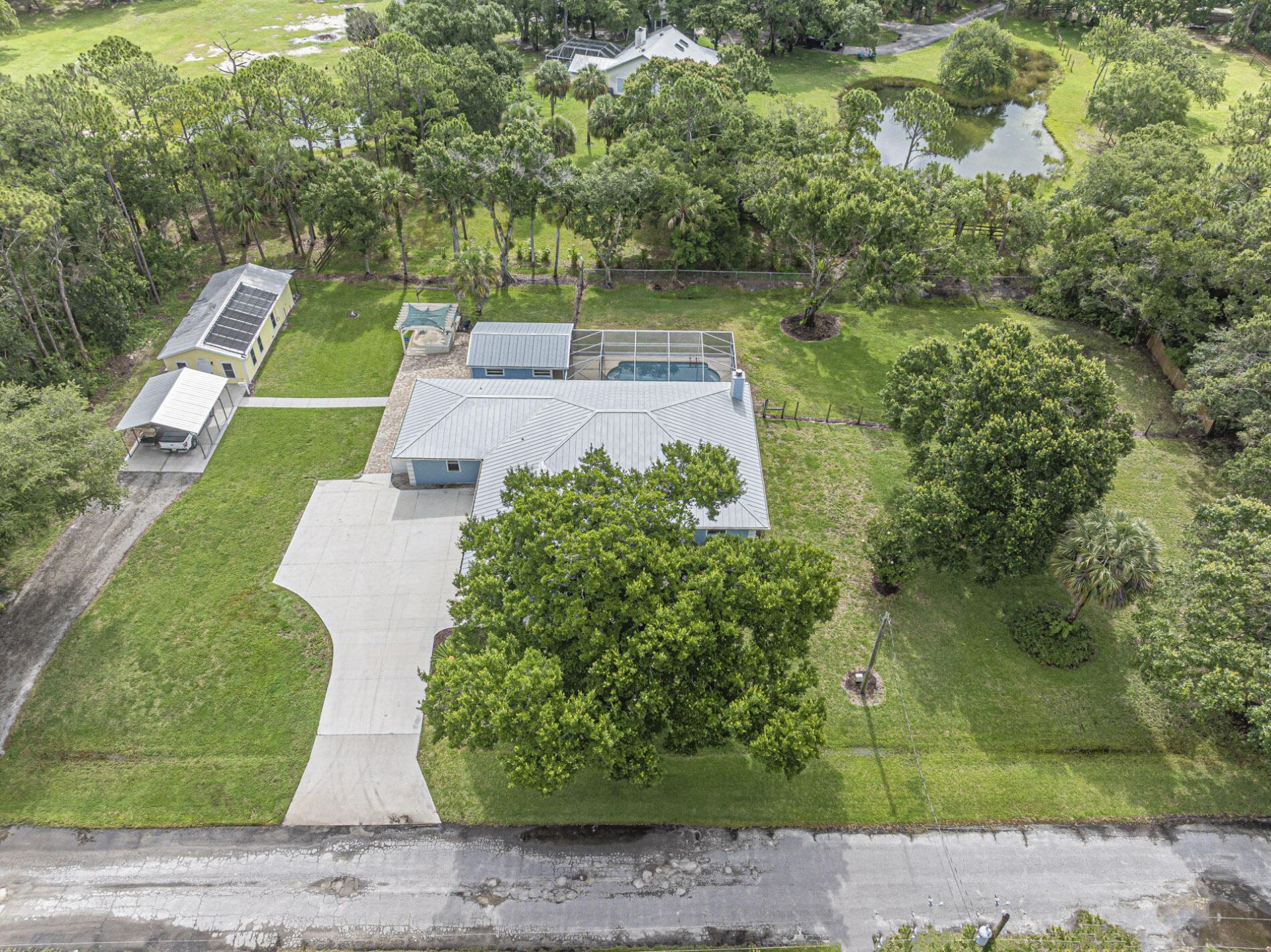 4220 70th Avenue, Vero Beach, FL 32967 Photo