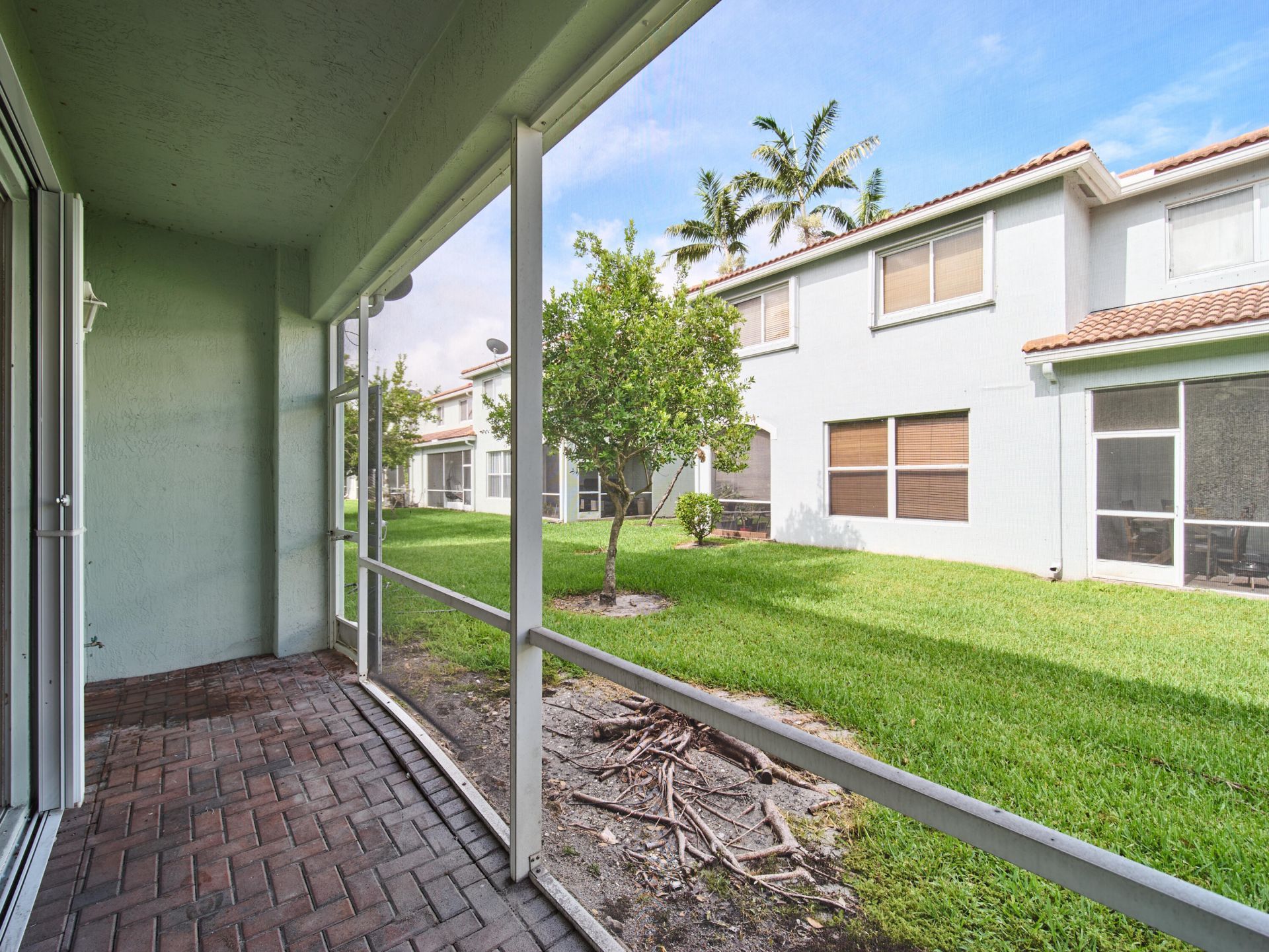 2052 Oakhurst Way, Riviera Beach, FL 33404 Photo