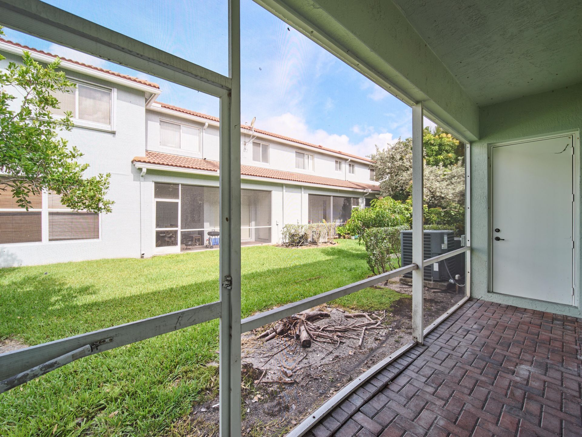 2052 Oakhurst Way, Riviera Beach, FL 33404 Photo