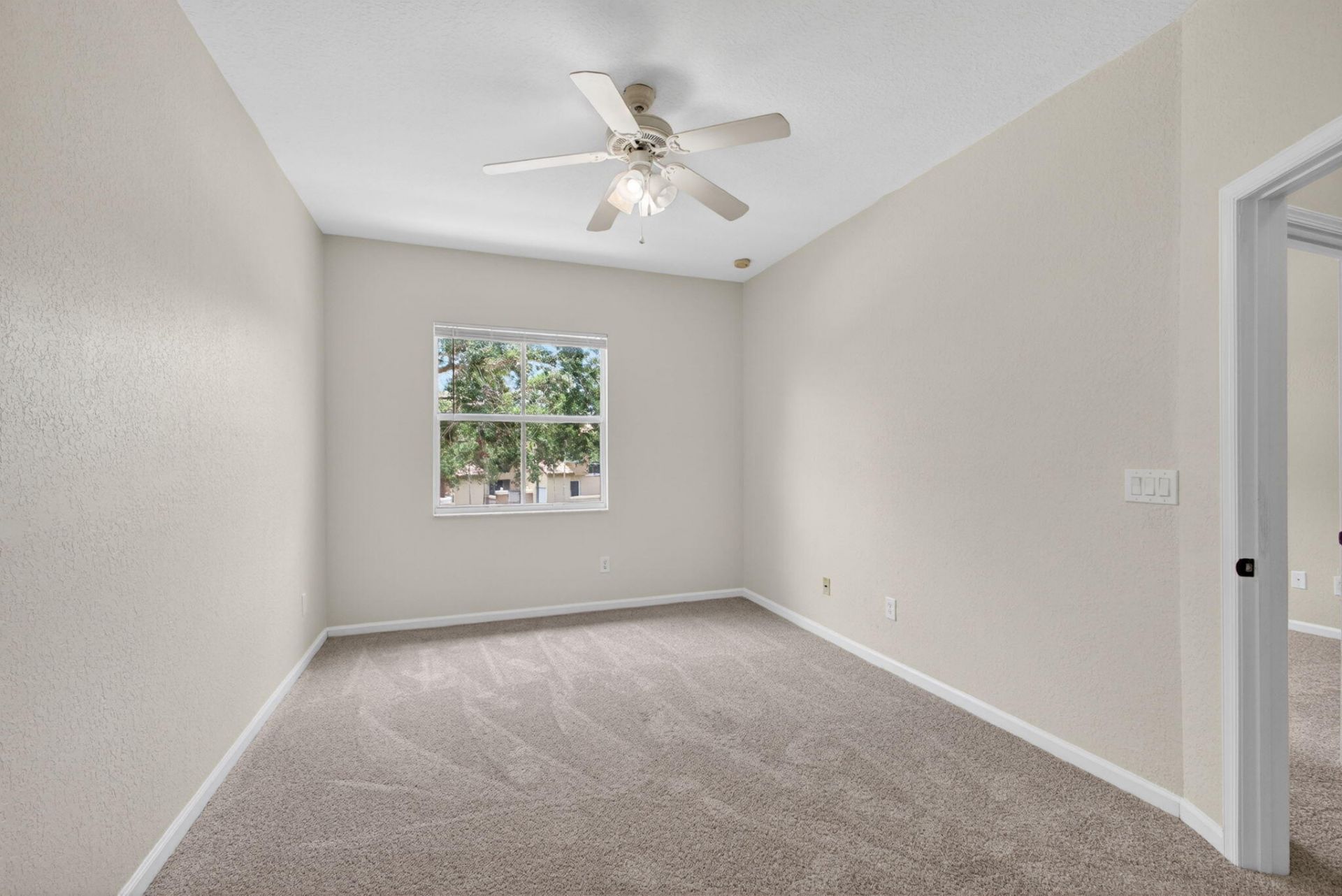 6549 Diamond Springs Terrace, Unit 2003, West Palm Beach, FL 33411 Photo