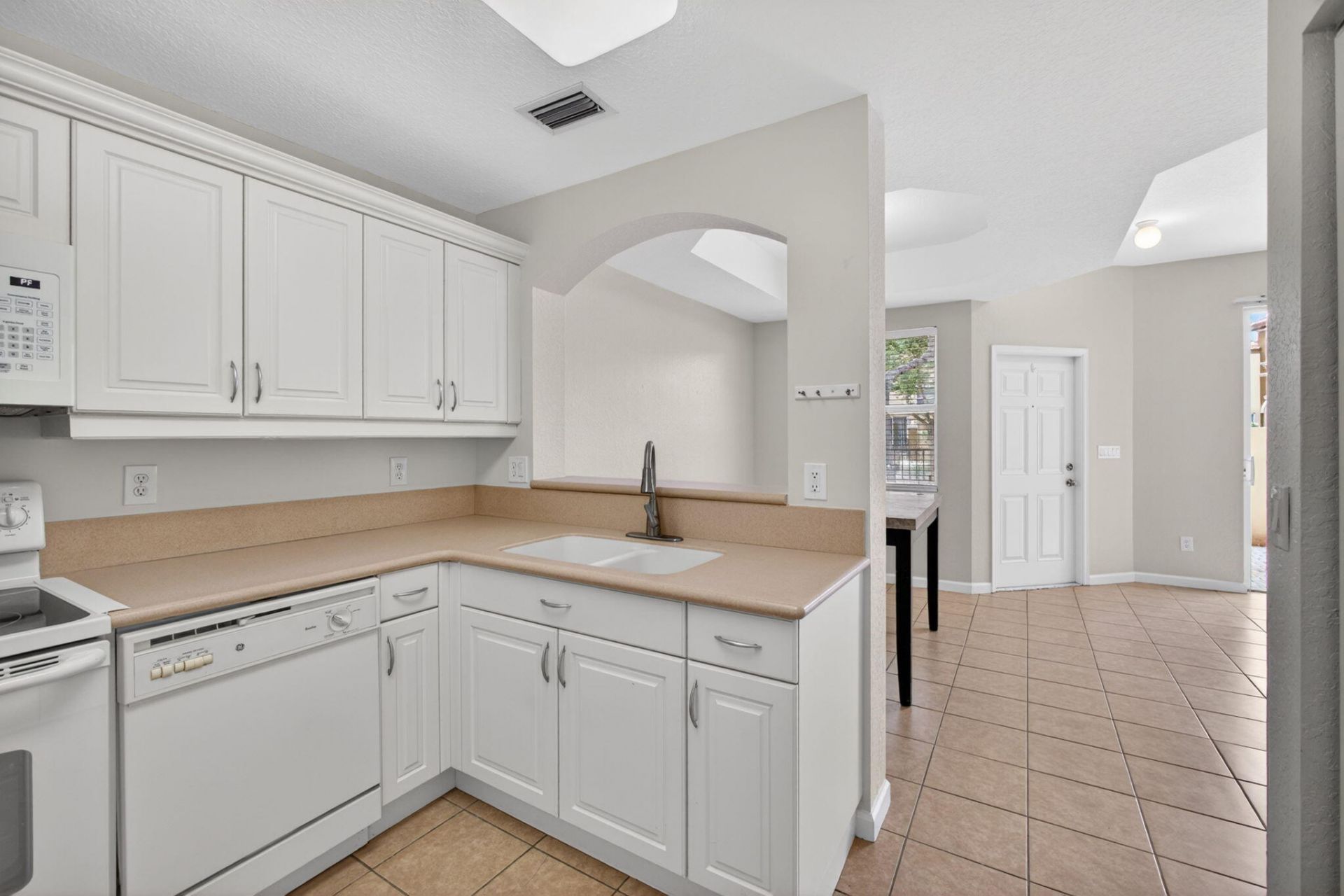 6549 Diamond Springs Terrace, Unit 2003, West Palm Beach, FL 33411 Photo