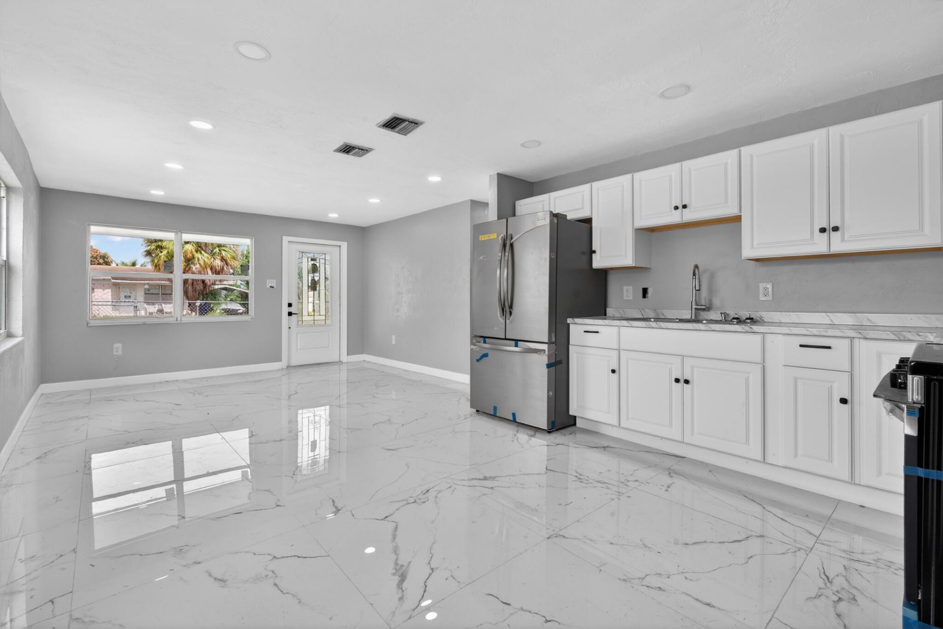 245 SW 11th Avenue, South Bay, FL 33493 Photo