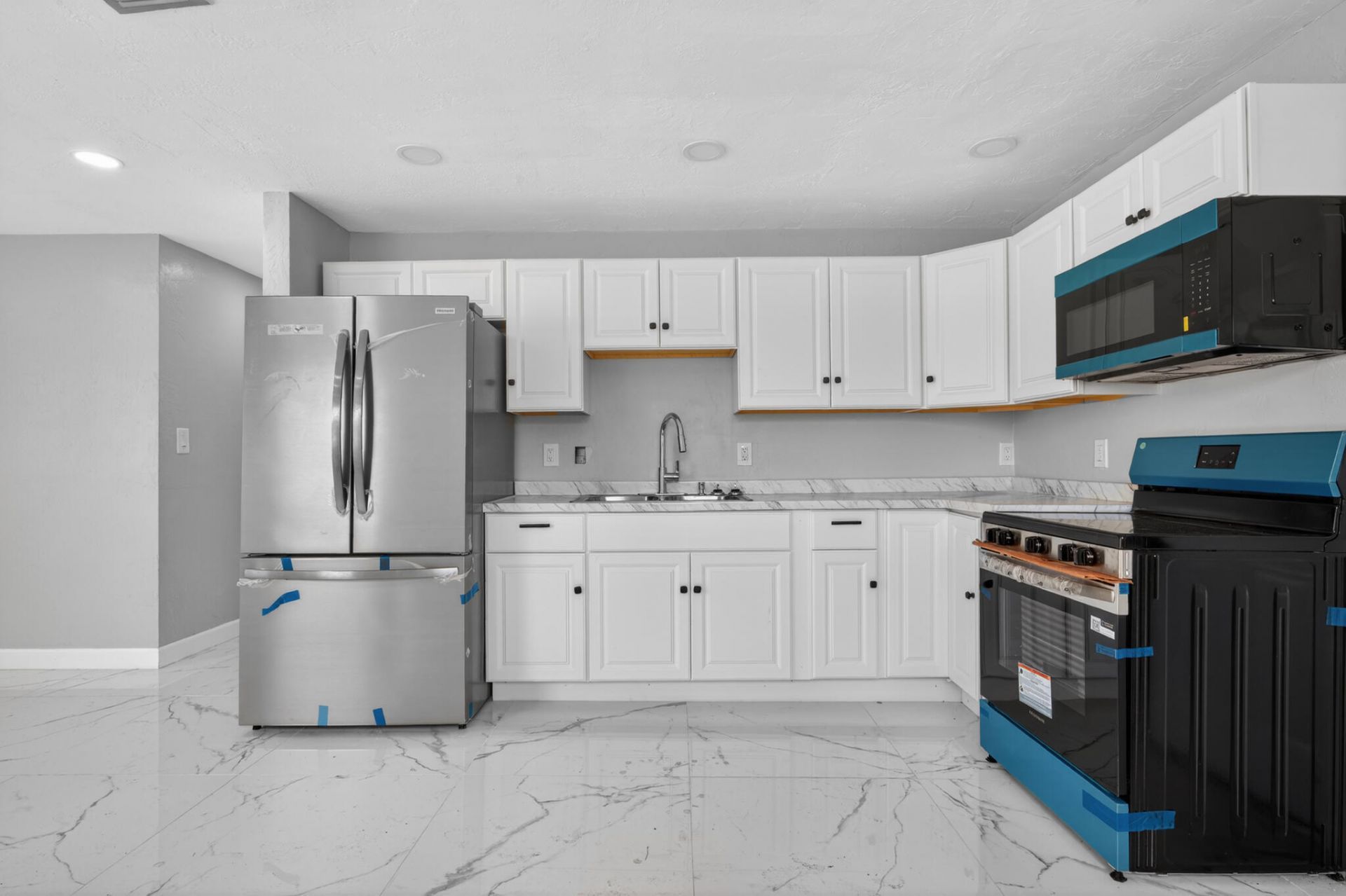245 SW 11th Avenue, South Bay, FL 33493 Photo