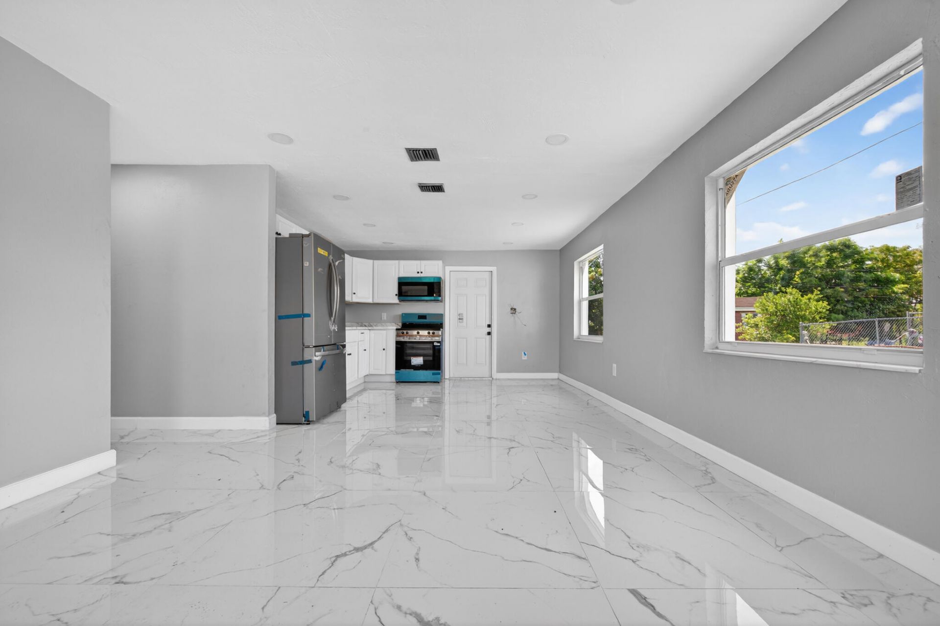 245 SW 11th Avenue, South Bay, FL 33493 Photo