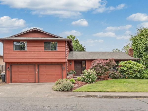 962 NE 11th Street, Grants Pass, OR 97526