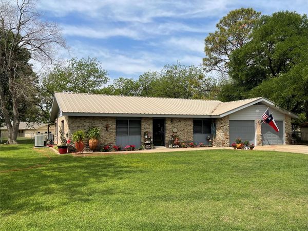 215 Flamingo CIR , Highland Haven, TX 78654