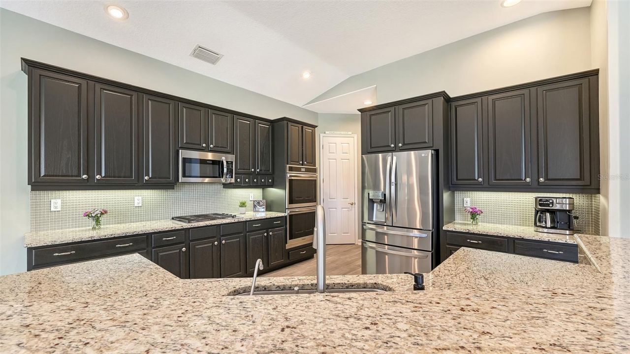 7151 Wainscott Court, Sarasota, FL 34238 Photo