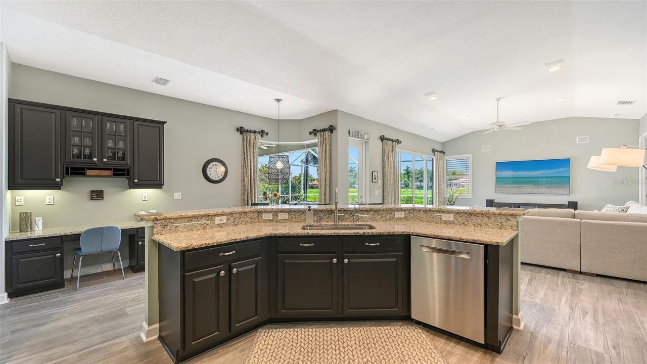 7151 Wainscott Court, Sarasota, FL 34238 Photo