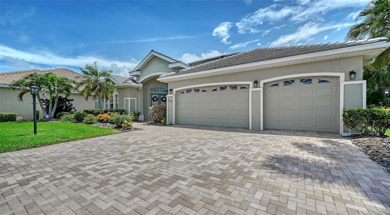 7151 Wainscott Court, Sarasota, FL 34238 Photo