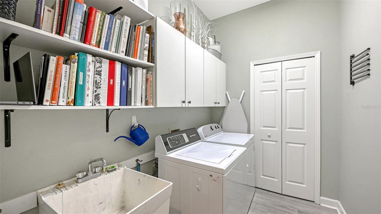 7151 Wainscott Court, Sarasota, FL 34238 Photo